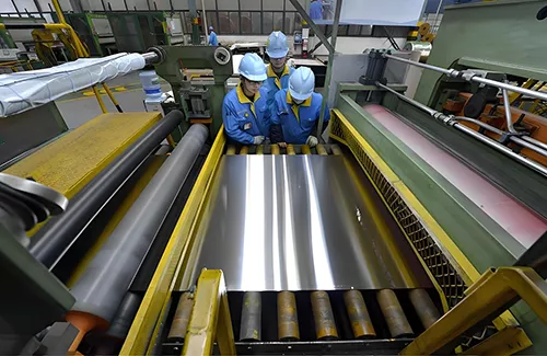 Aluminum and copper raw material inspection for transformer strip production